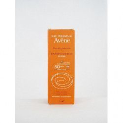 AVENE EMULSION COLOREADA...